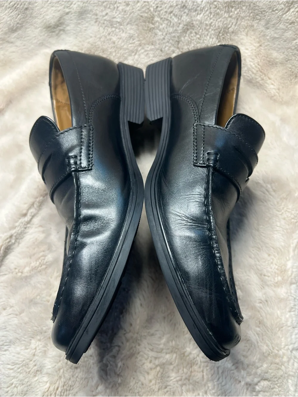 Clarks Collection men's black leather penny loafers size 10.5